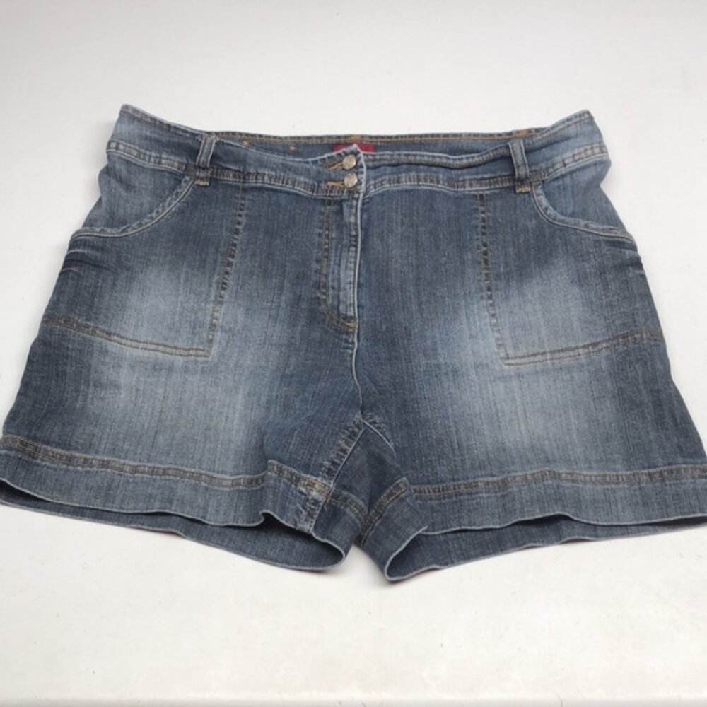 VINTAGE CONTRAST JEAN SHORTS 15/34 😎